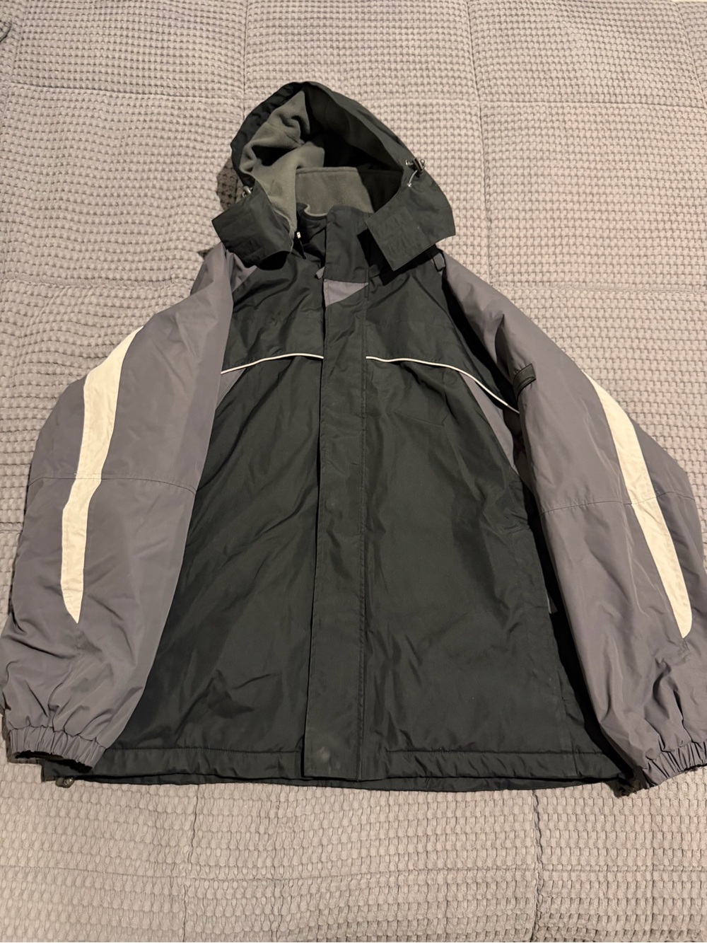 Arizona Jean Company Hooded Raincoat in Dark Green, Gray and White